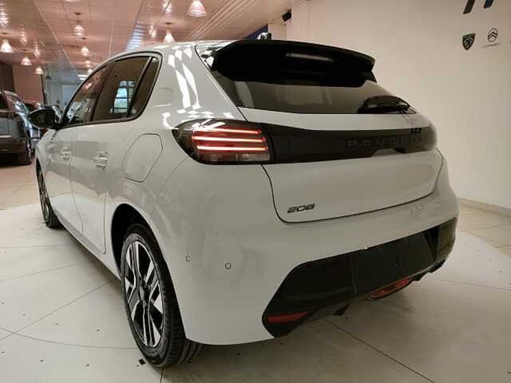 Peugeot 208 nuova a Teramo (9)