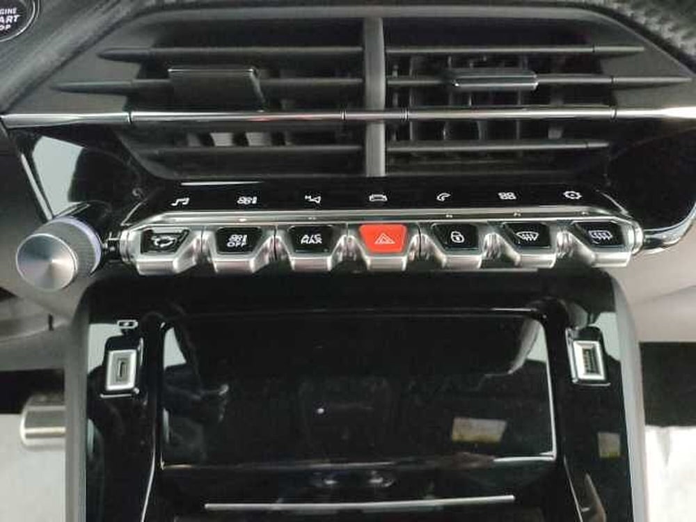 Peugeot 2008 usata a Teramo (18)