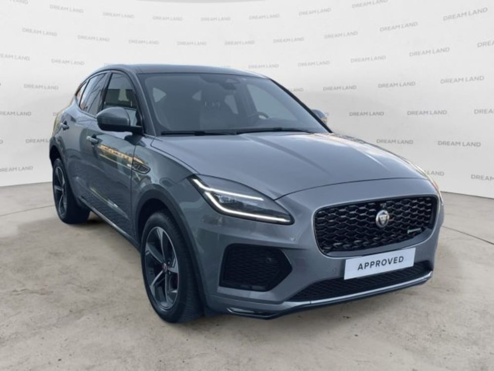 Jaguar E-Pace usata a Livorno (11)