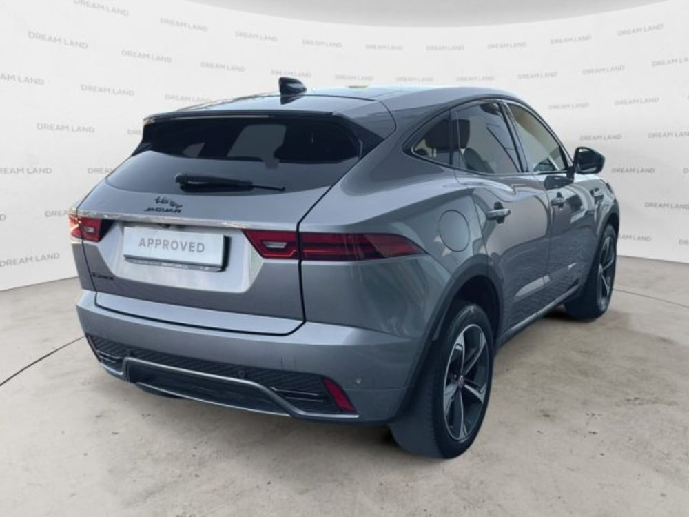 Jaguar E-Pace usata a Livorno (2)