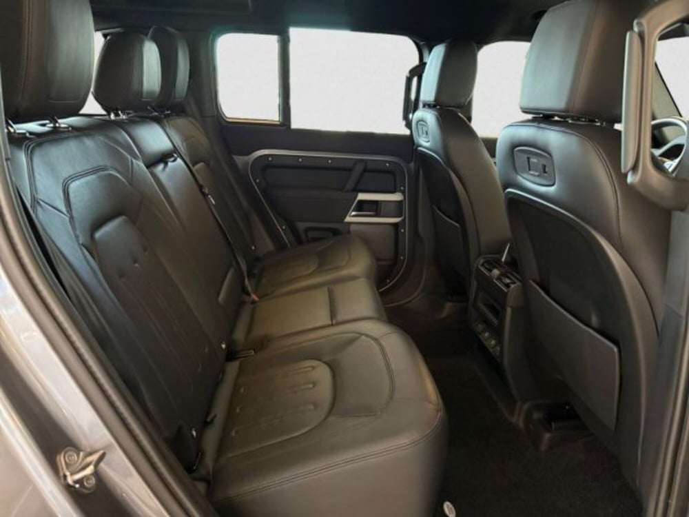 Land Rover Defender usata a Livorno (5)