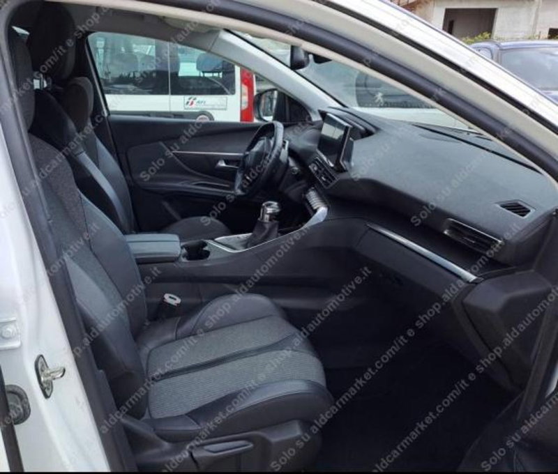 Peugeot 3008 usata a Lecce (3)
