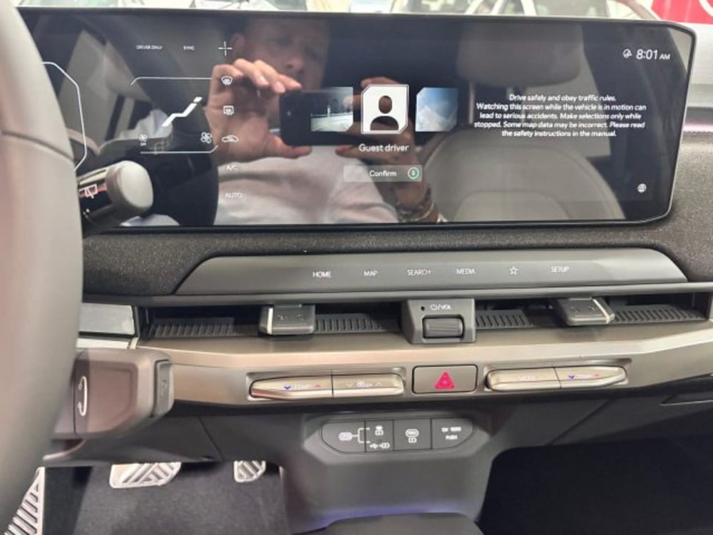 Kia EV3 nuova a Torino (13)