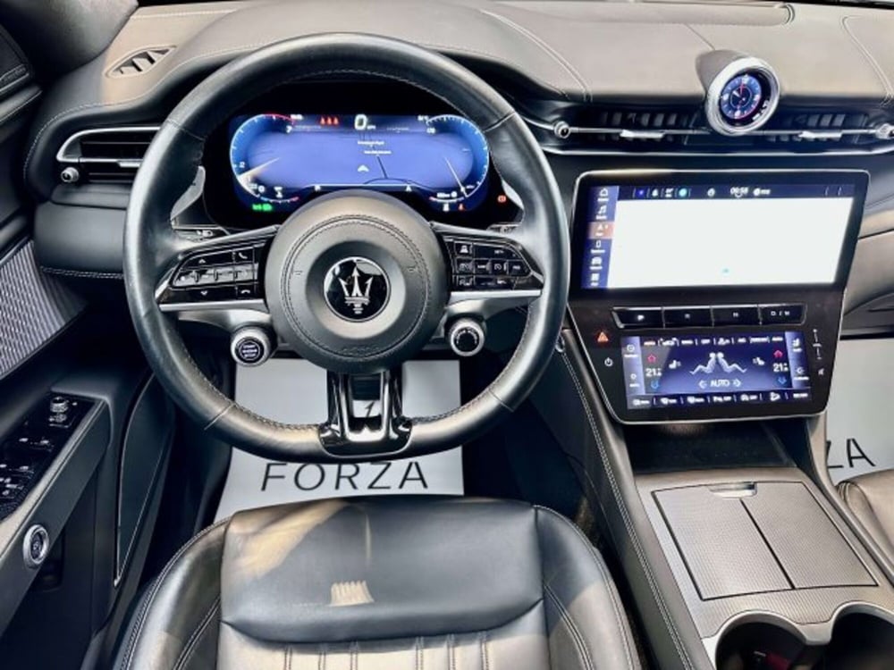 Maserati Grecale usata a Torino (14)