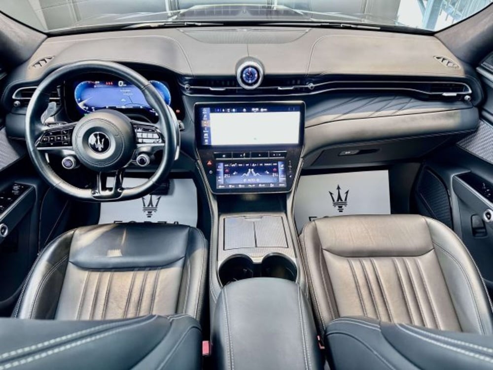Maserati Grecale usata a Torino (15)