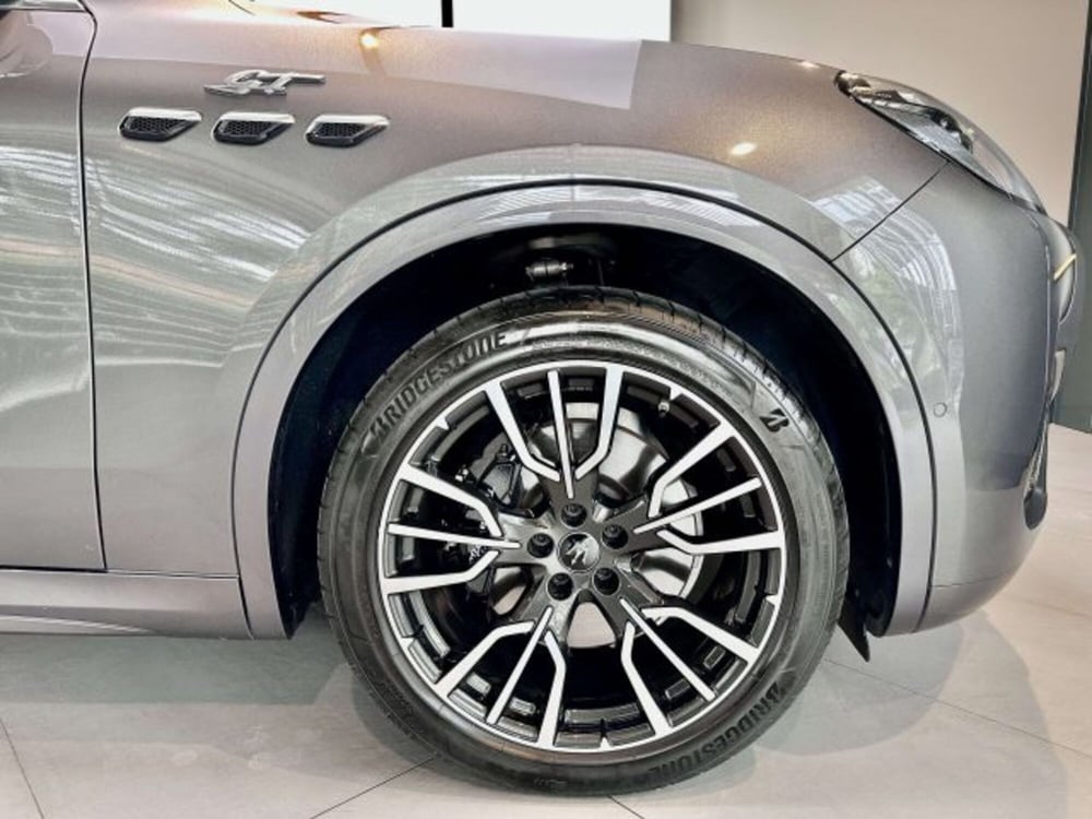 Maserati Grecale usata a Torino (4)