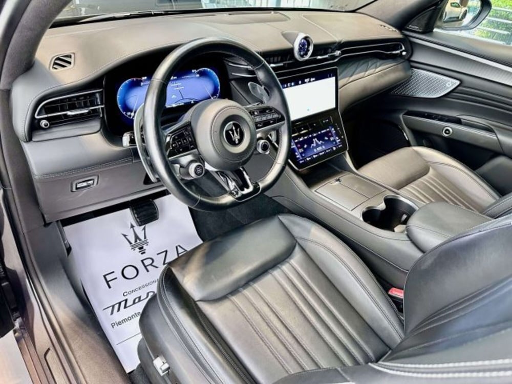 Maserati Grecale usata a Torino (9)