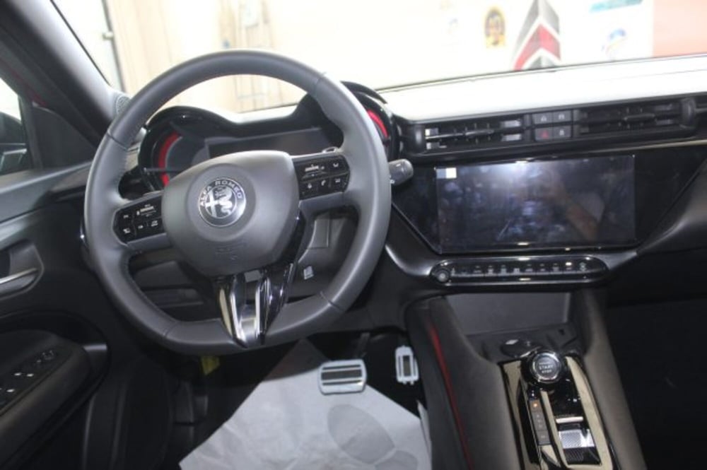Alfa Romeo Junior nuova a Terni (11)