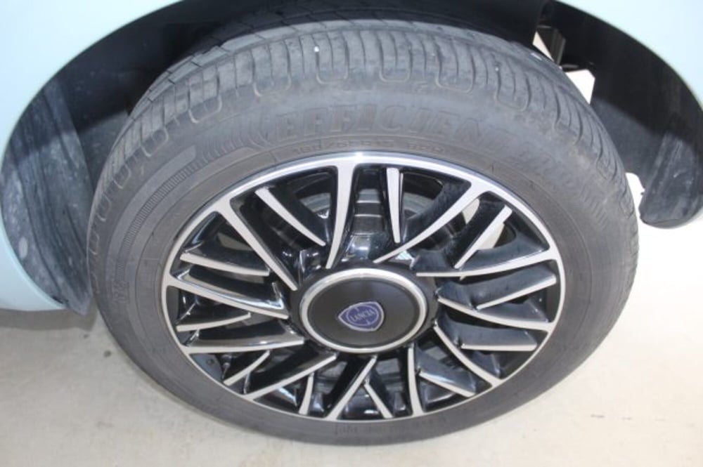 Lancia Ypsilon usata a Terni (15)