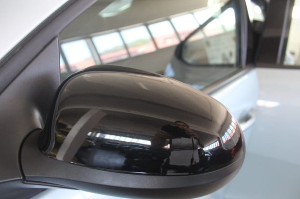 Lancia Ypsilon usata a Terni (19)