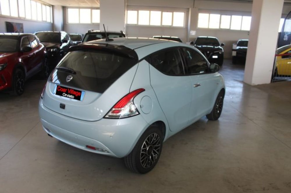 Lancia Ypsilon usata a Terni (4)