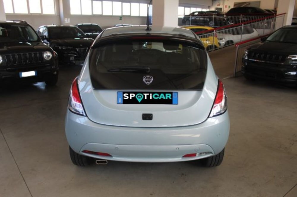 Lancia Ypsilon usata a Terni (5)