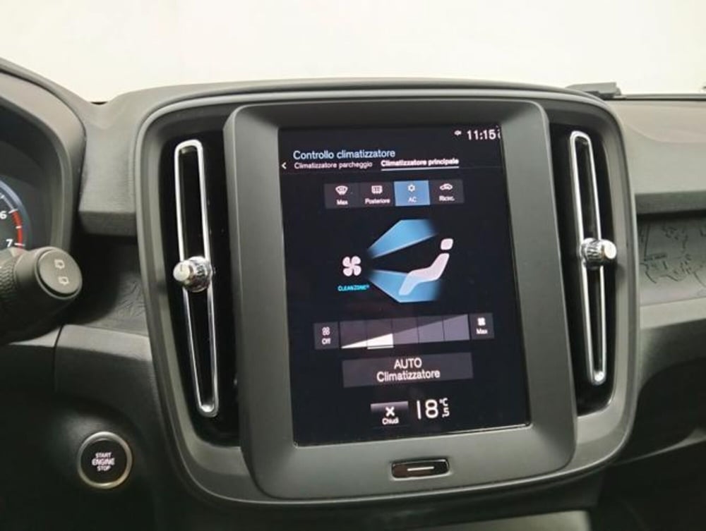 Volvo XC40 usata a Como (15)