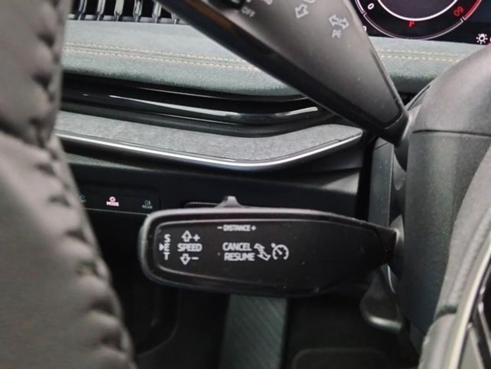 Skoda Superb Station Wagon nuova a Como (11)