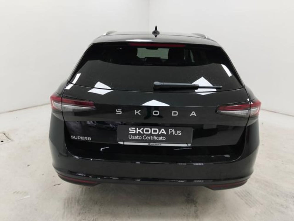 Skoda Superb Station Wagon nuova a Como (7)