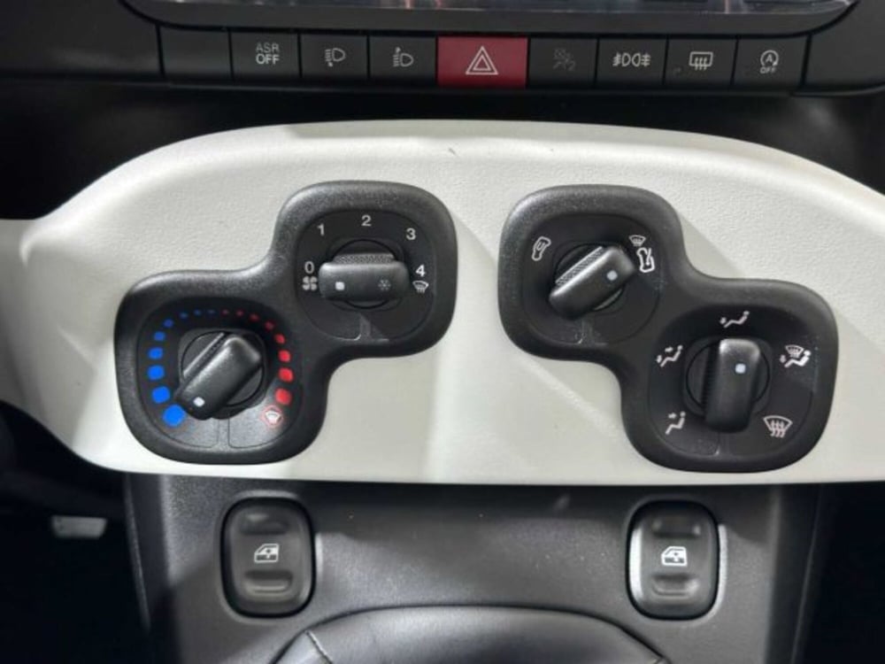 Fiat Panda nuova a Sondrio (18)