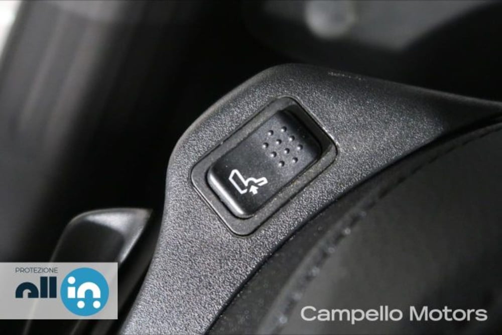Jeep Compass usata a Venezia (17)