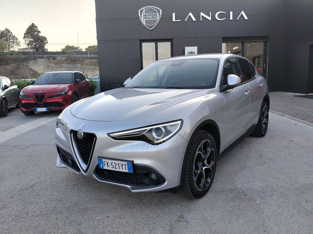 Alfa Romeo Stelvio usata a Matera