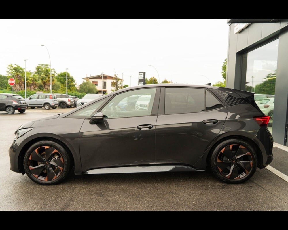 Cupra Born usata a Venezia (2)