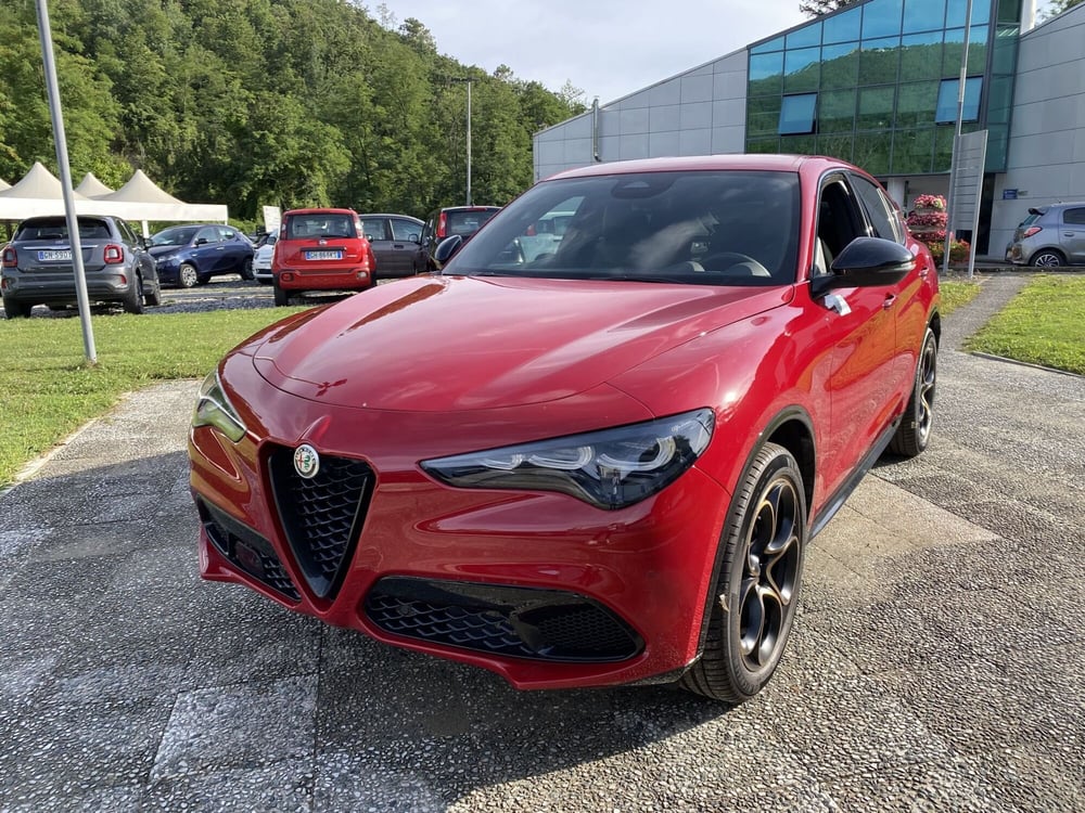 Alfa Romeo Stelvio nuova a La Spezia (3)