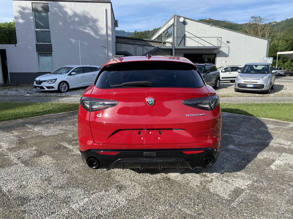 Alfa Romeo Stelvio nuova a La Spezia (6)