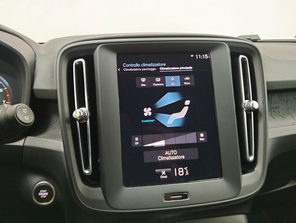 Volvo XC40 usata a Como (15)