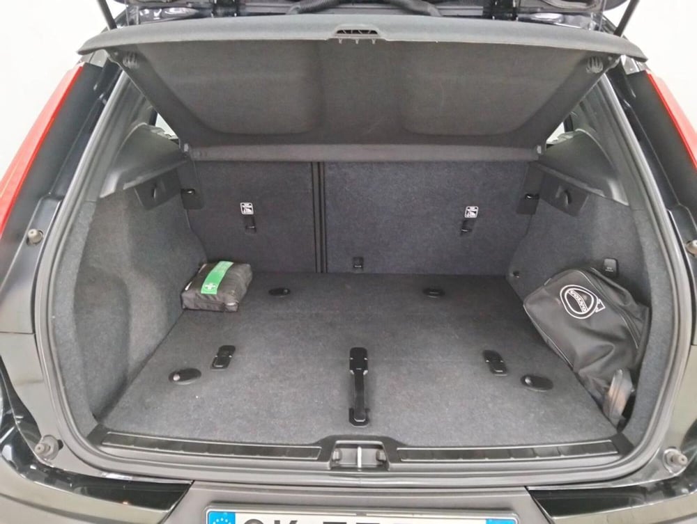 Volvo XC40 usata a Como (17)