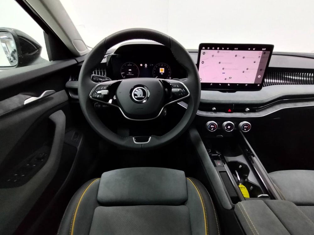 Skoda Superb Station Wagon nuova a Como (10)