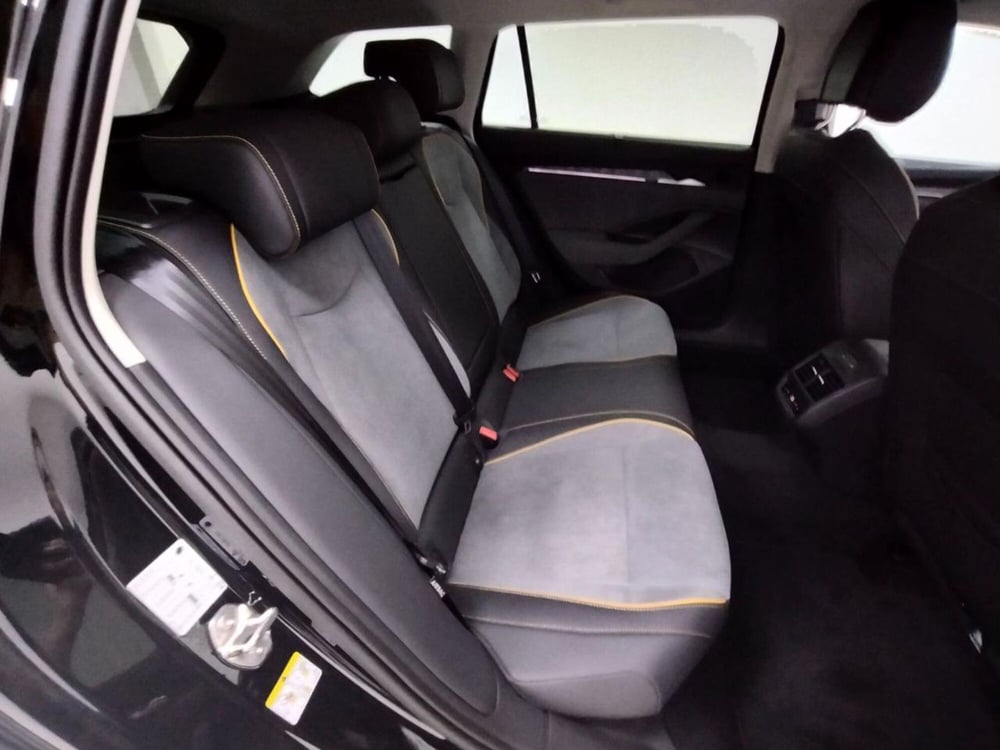 Skoda Superb Station Wagon nuova a Como (5)