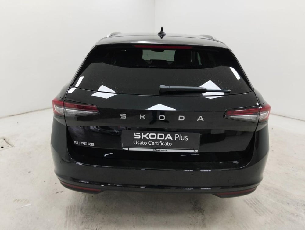 Skoda Superb Station Wagon nuova a Como (7)