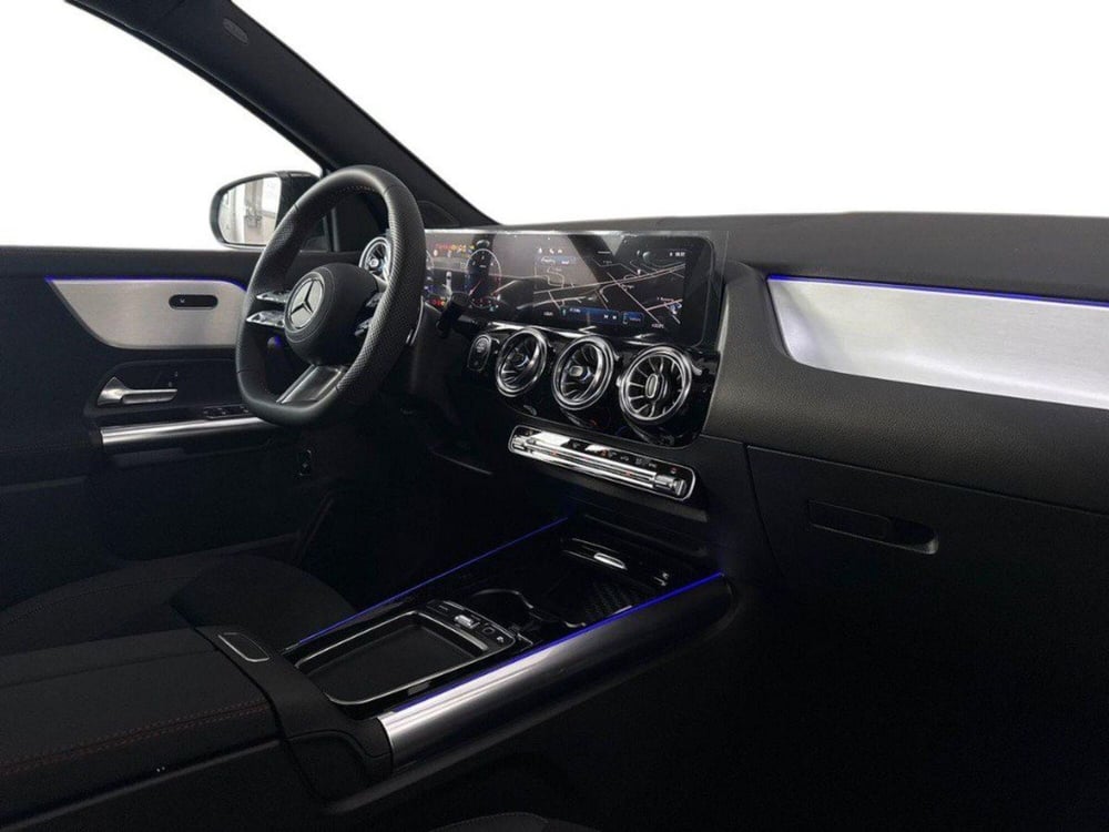 Mercedes-Benz GLA SUV nuova a Rimini (12)