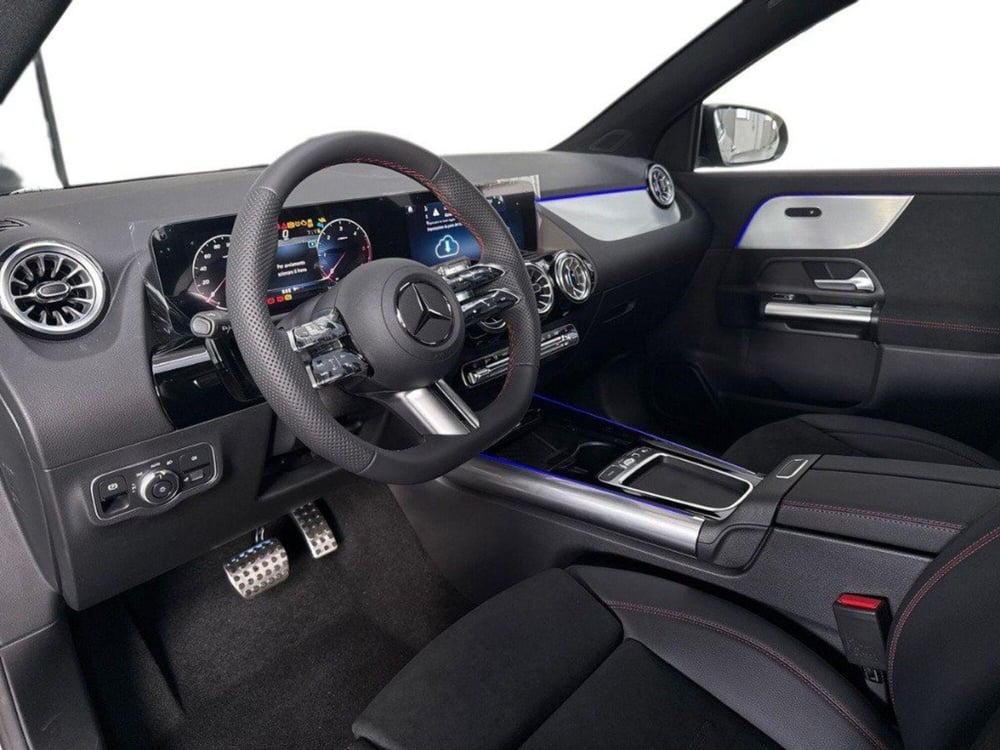 Mercedes-Benz GLA SUV nuova a Rimini (16)