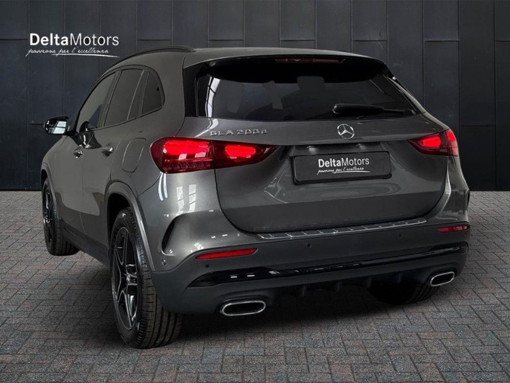 Mercedes-Benz GLA SUV nuova a Rimini (5)