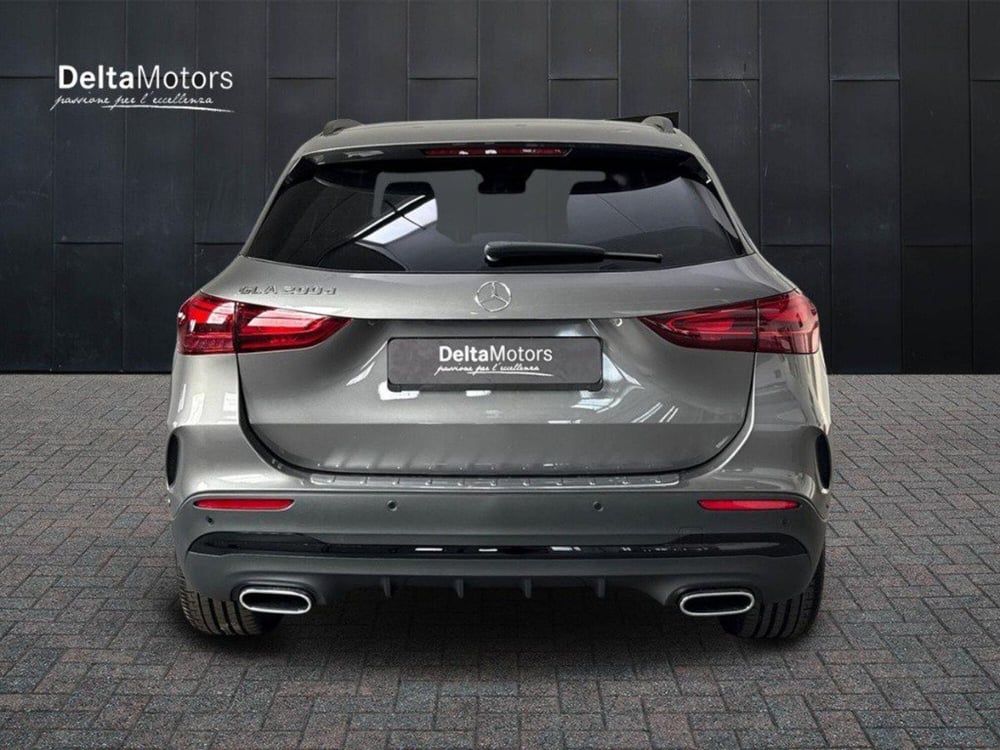 Mercedes-Benz GLA SUV nuova a Rimini (6)