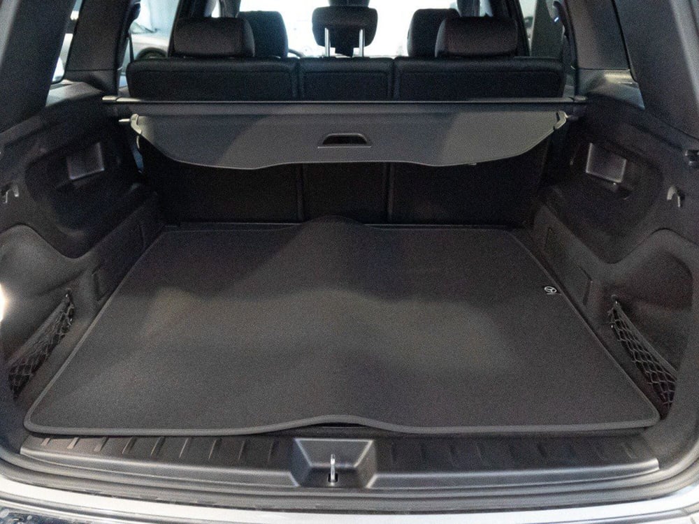 Mercedes-Benz GLB nuova a Macerata (10)