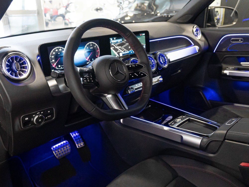 Mercedes-Benz GLB nuova a Macerata (11)