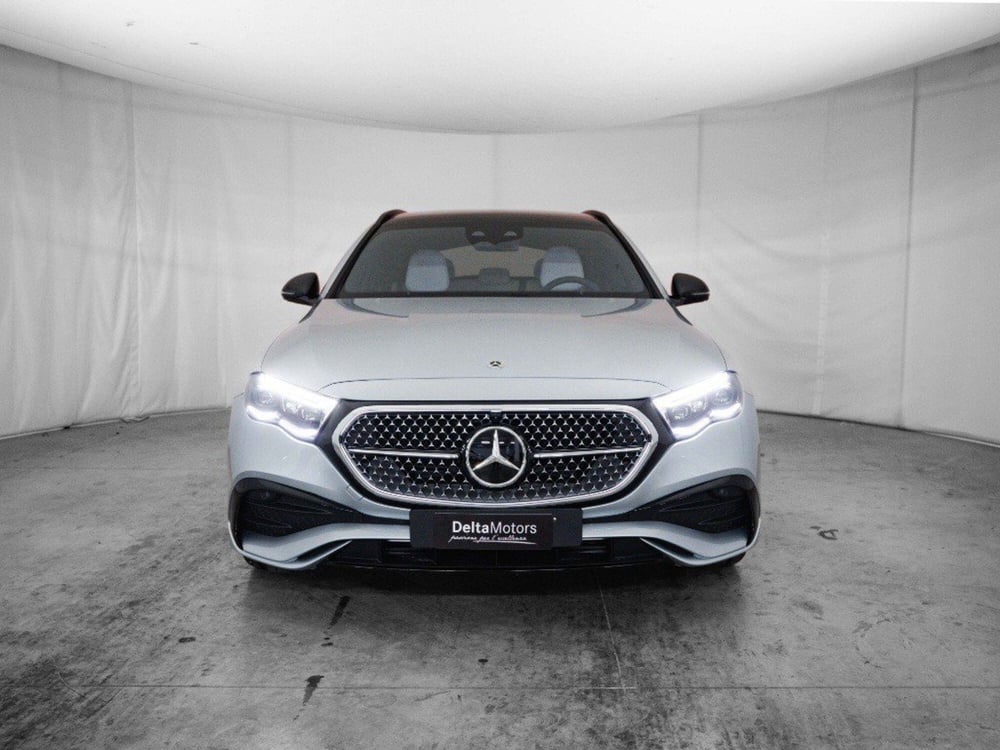 Mercedes-Benz Classe E Station Wagon nuova a Macerata (5)