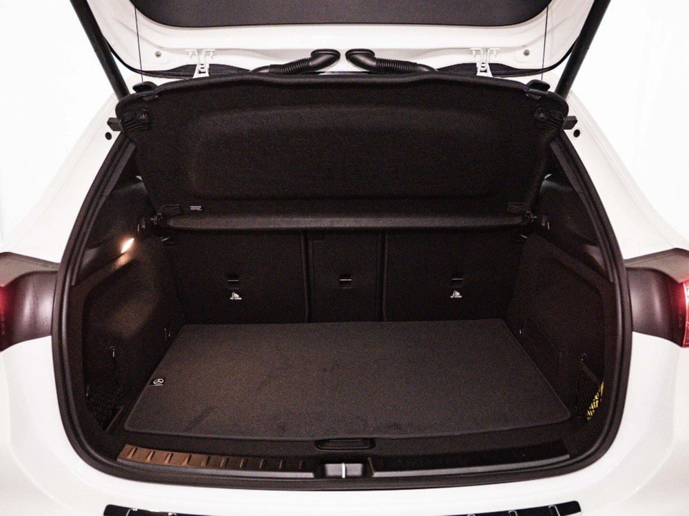 Mercedes-Benz GLA SUV nuova a Macerata (9)