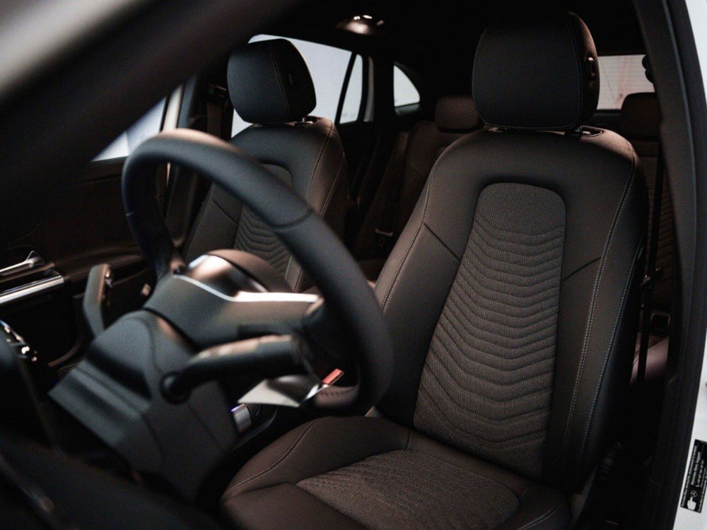Mercedes-Benz GLA SUV nuova a Macerata (16)