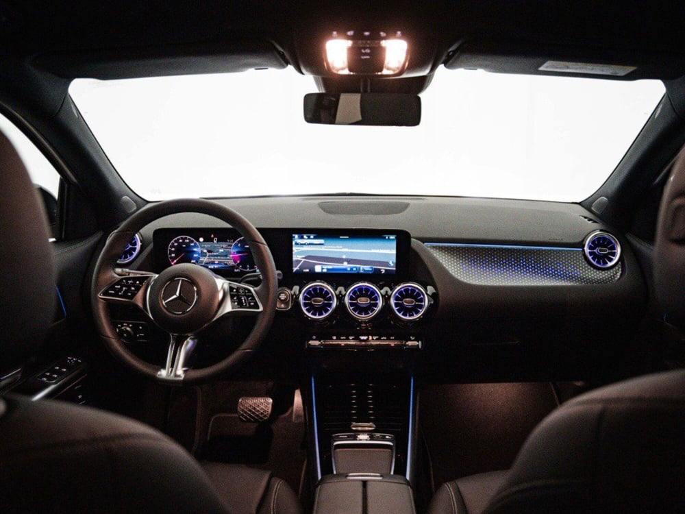 Mercedes-Benz GLA SUV nuova a Macerata (20)