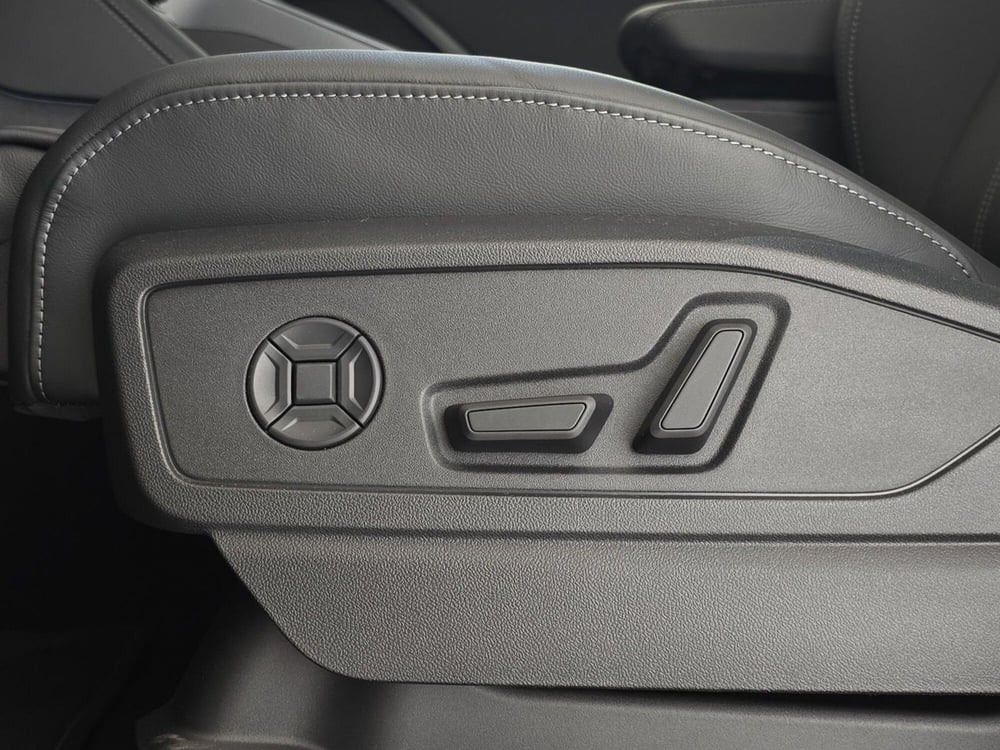 Audi Q5 Sportback nuova a Alessandria (18)