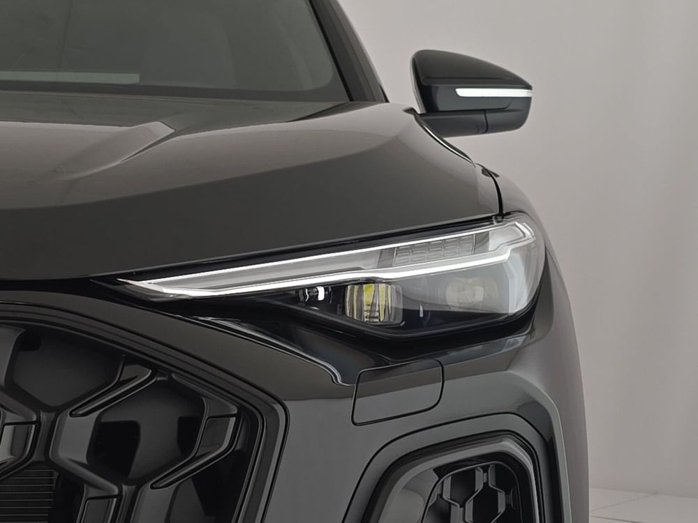 Audi Q5 Sportback nuova a Alessandria (6)