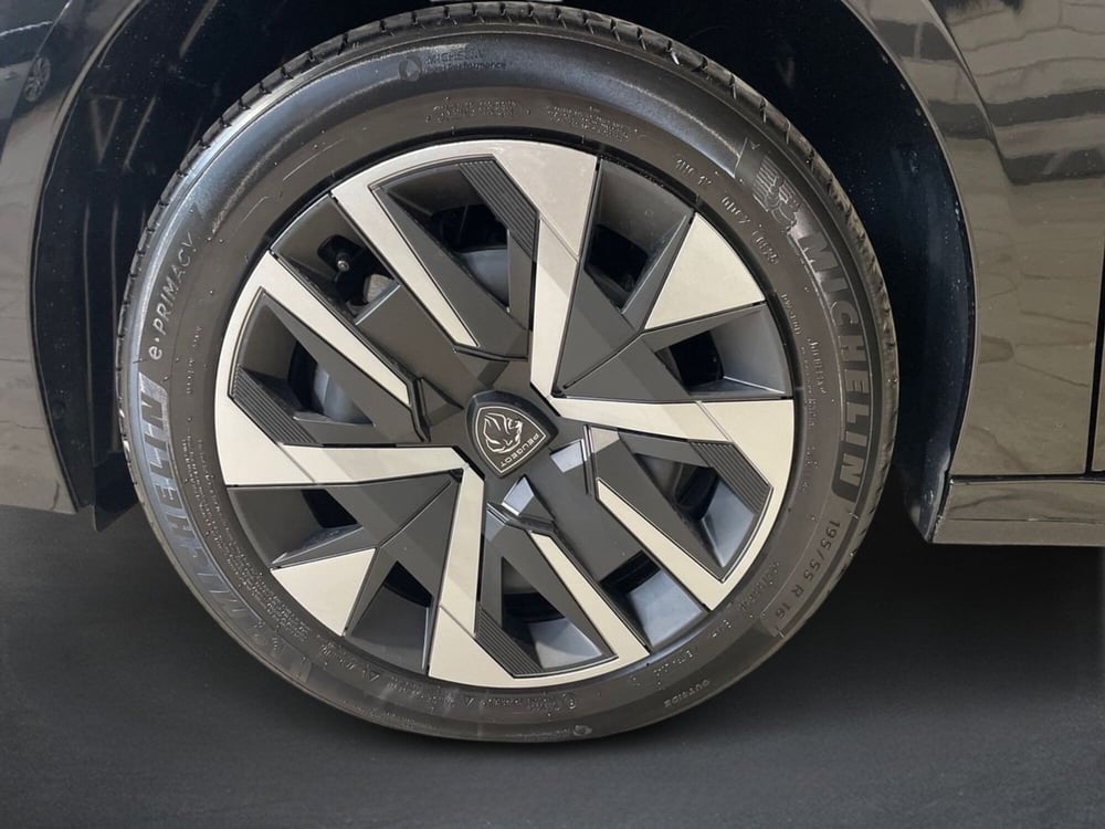 Peugeot 208 nuova a Salerno (8)