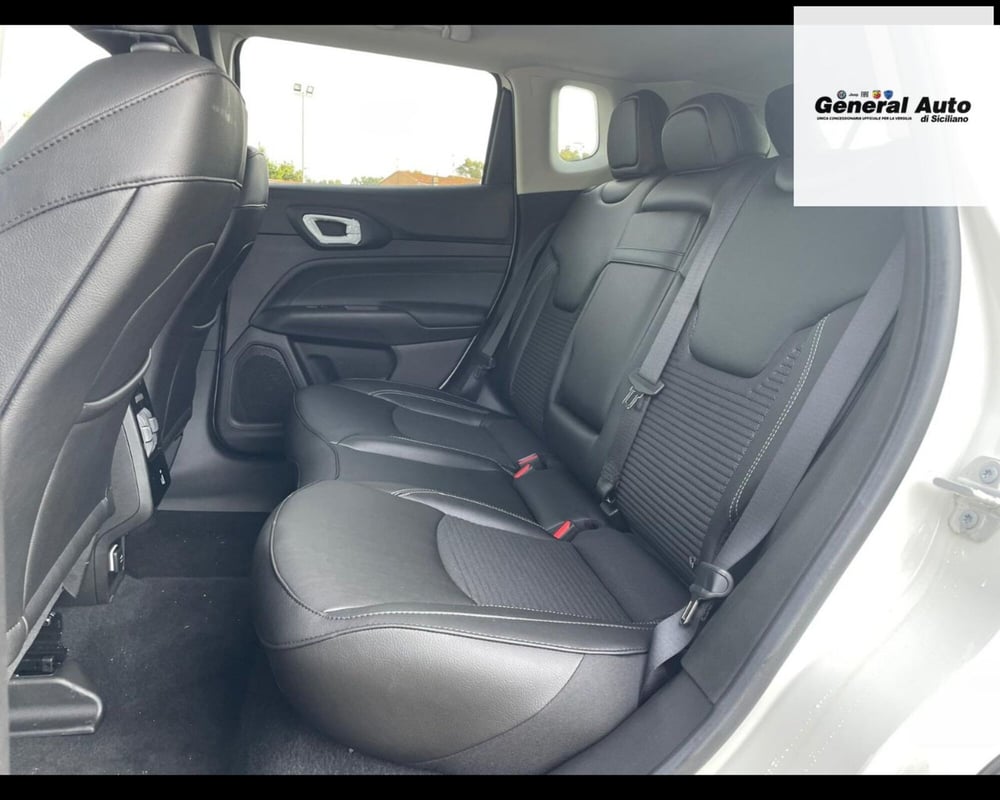 Jeep Compass nuova a Lucca (10)