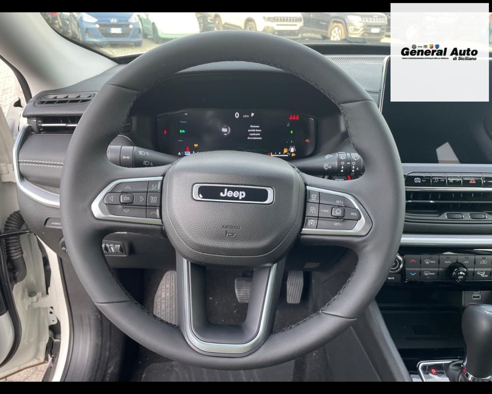 Jeep Compass nuova a Lucca (11)