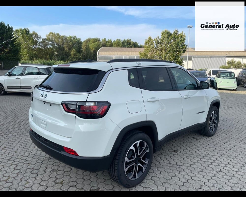 Jeep Compass nuova a Lucca (7)