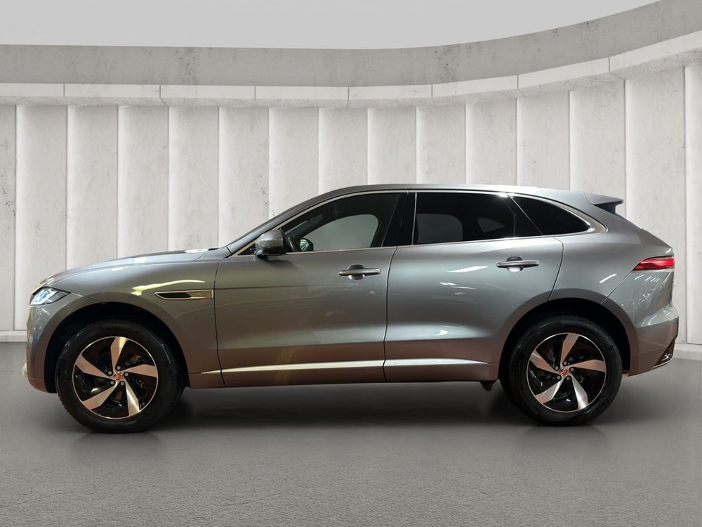 Jaguar F-Pace usata a Milano (11)