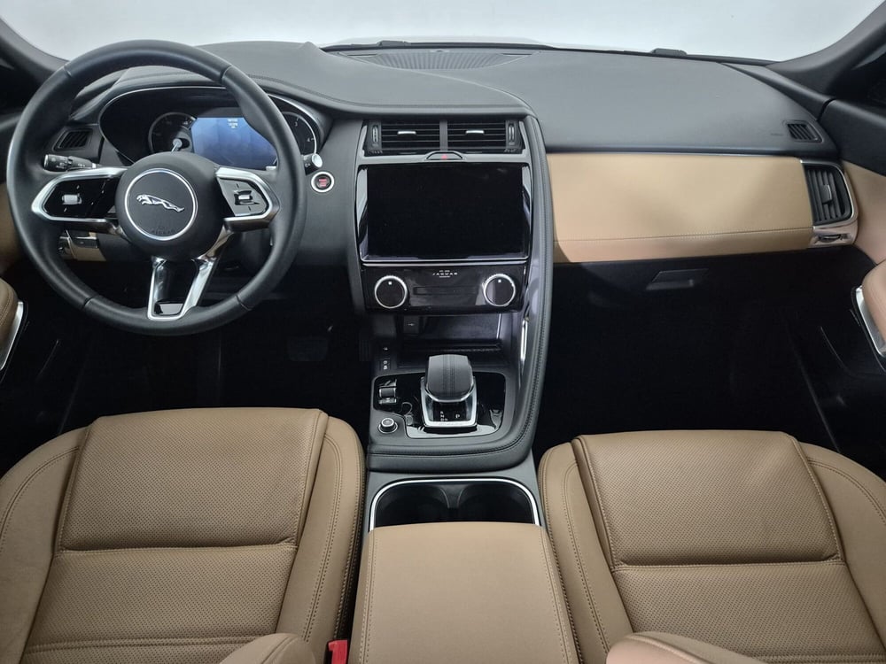 Jaguar E-Pace usata a Torino (4)