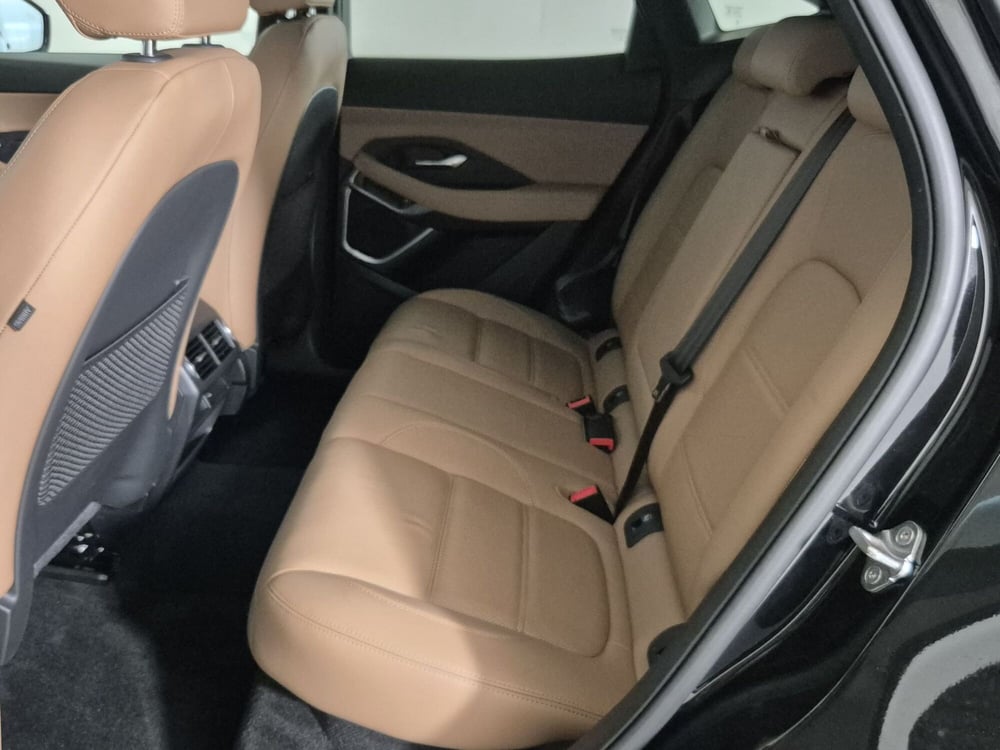Jaguar E-Pace usata a Torino (5)