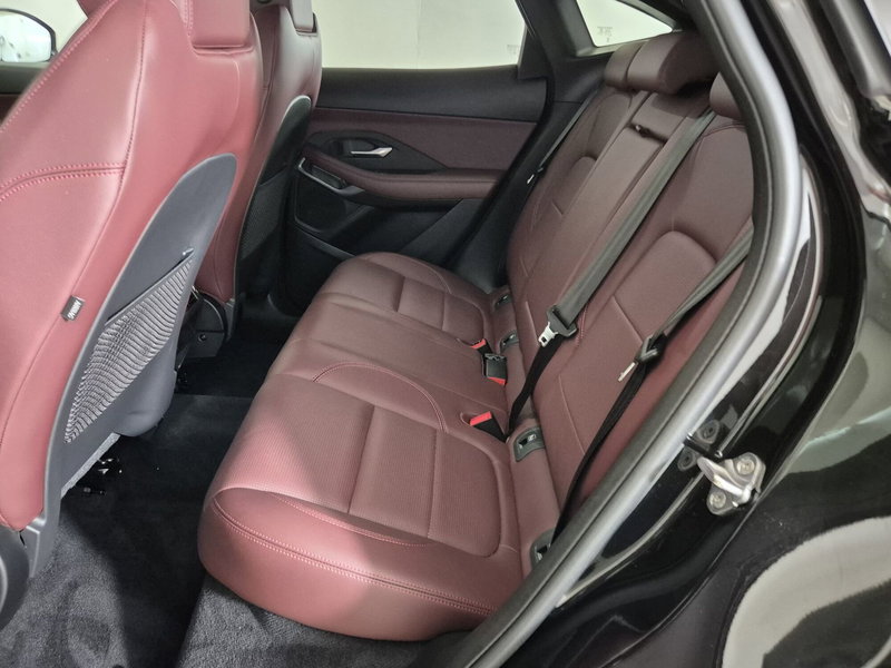 Jaguar E-Pace usata a Torino (5)